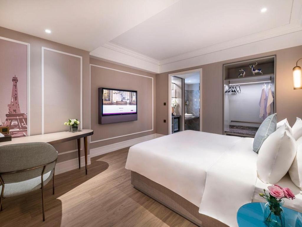 STANDARD, KING BED