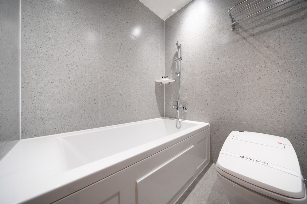 Browndot Hotel Suwon City Hall 35/37