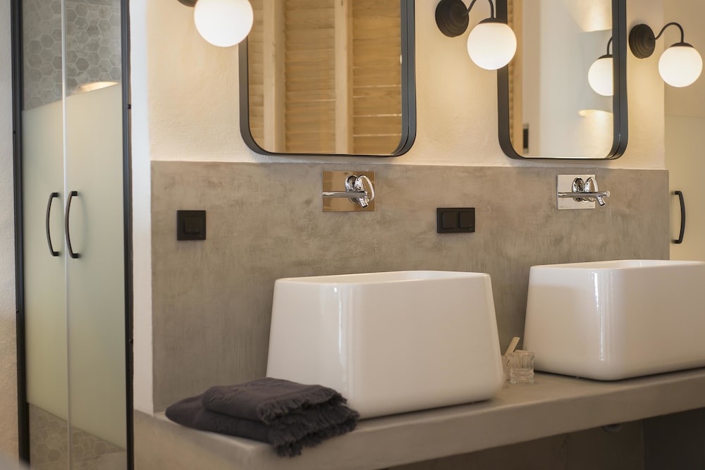 Yacht Boheme Hotel – Boutique Class – Adults Only 49/50