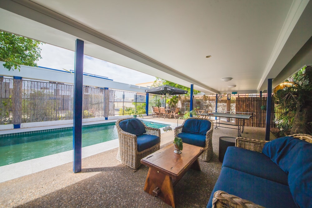 The Cosmopolitan Motel Serviced Apartments 26/48
