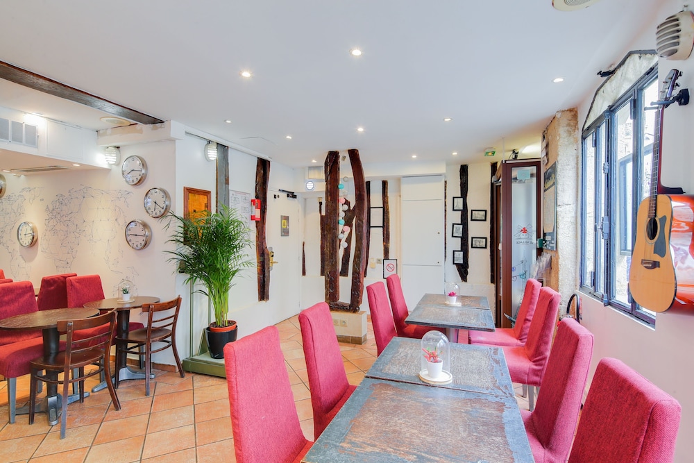 Le Village Montmartre by Hiphophostels (ex Le Village Hostel) 58/68