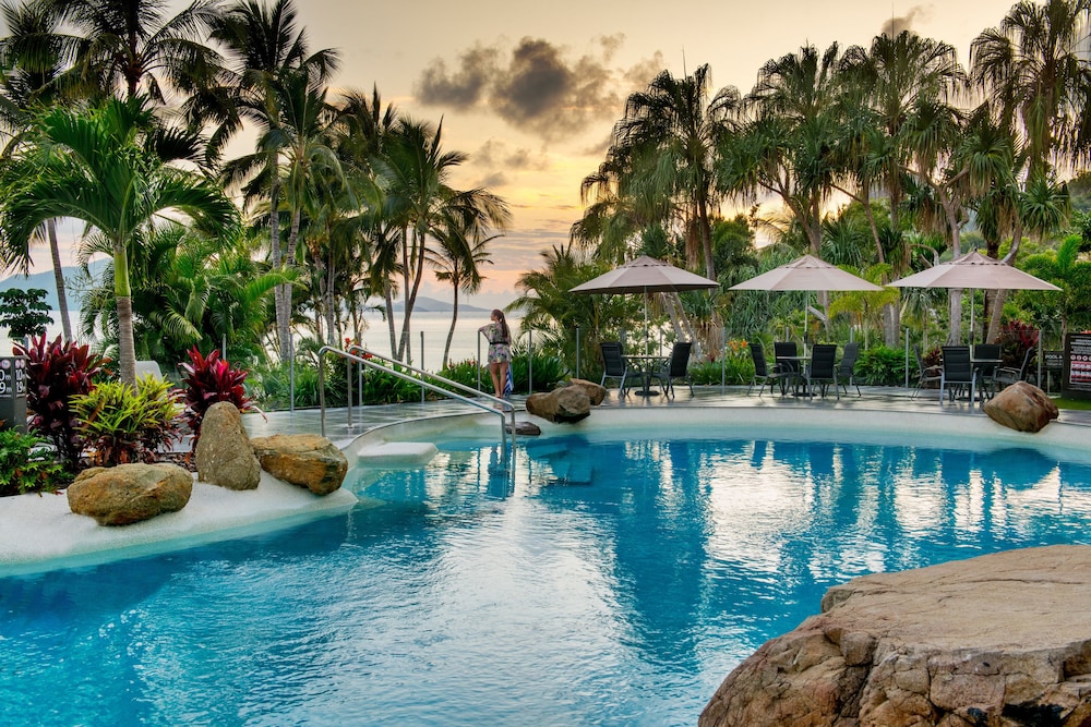 Whitsunday Holiday Apartments 4/59