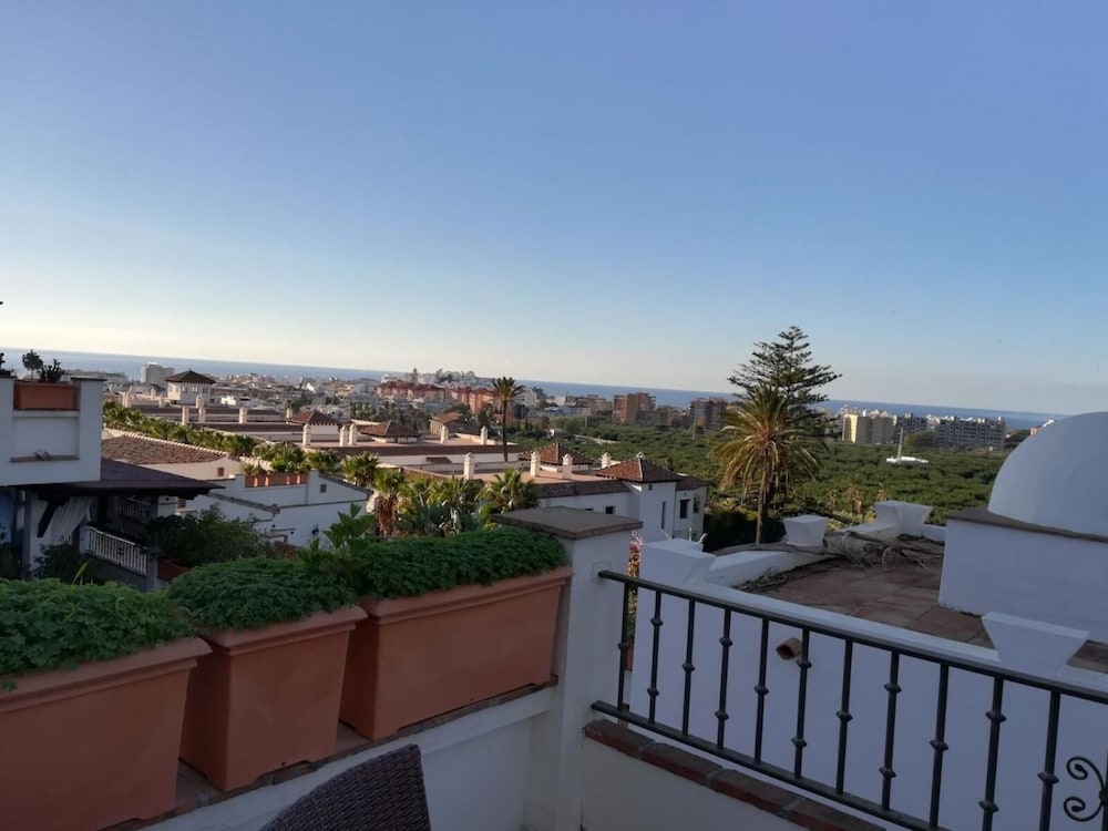 La Santa Cruz Apartments 2/39