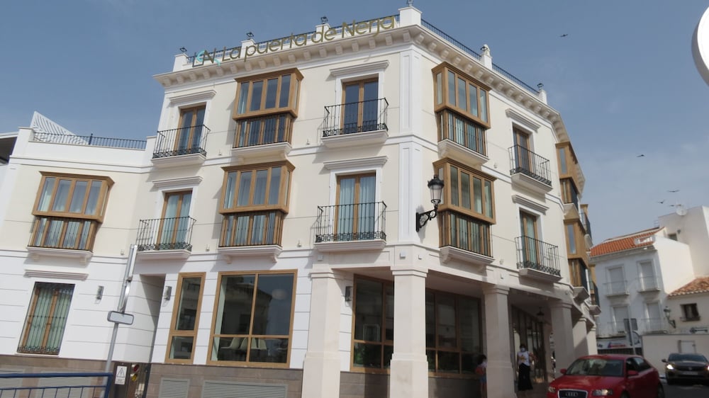 LA PUERTA DE NERJA HOSTAL BOUTIQUE 2/38