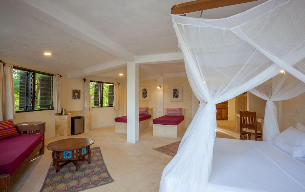 Blue Marlin Beach Hotel 16/50
