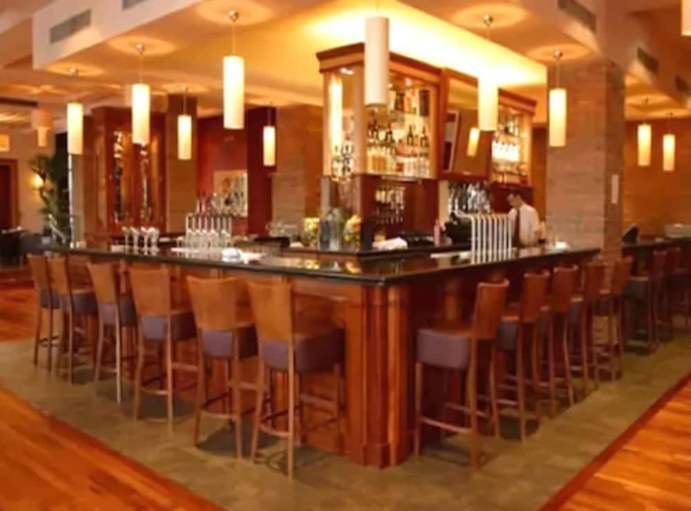 MULLINGAR PARK HOTEL 36/50