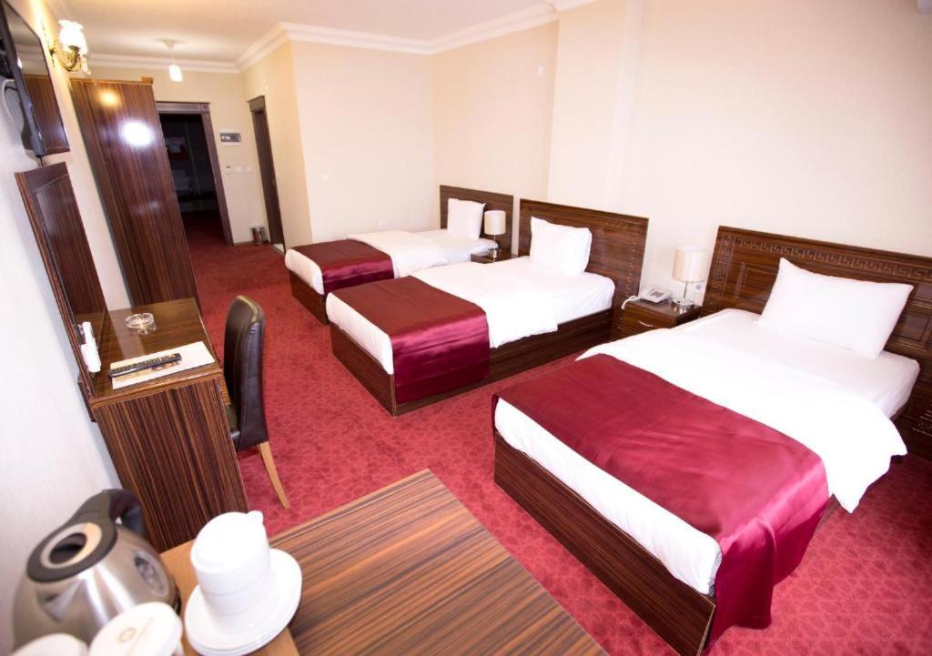 Resmina Otel Van 14/42
