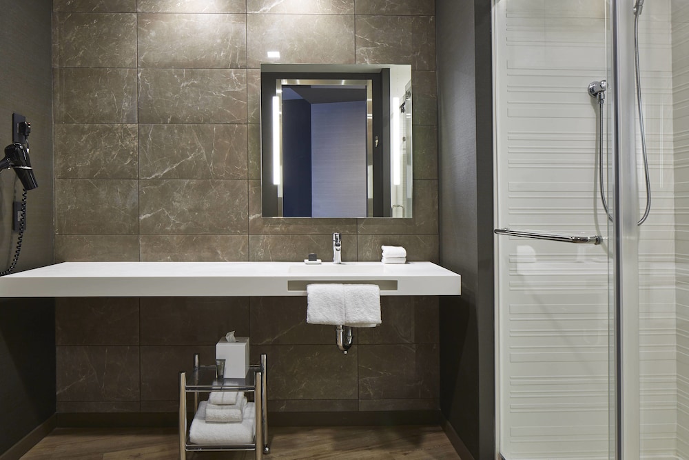 Ac Hotel Columbus Dublin 56/62