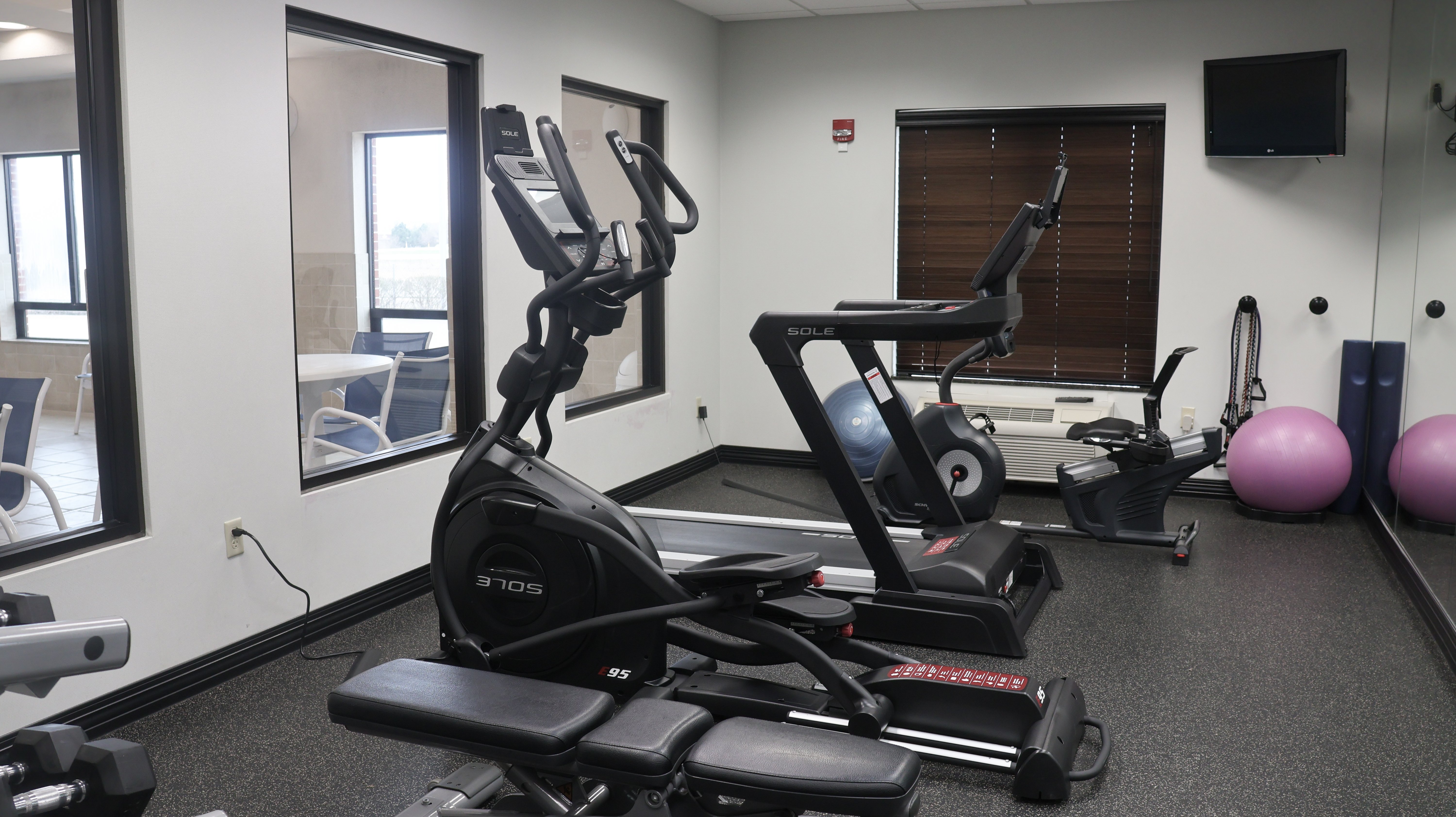 Holiday Inn Express Hotel And Suites Morton Peoria Area 40/70