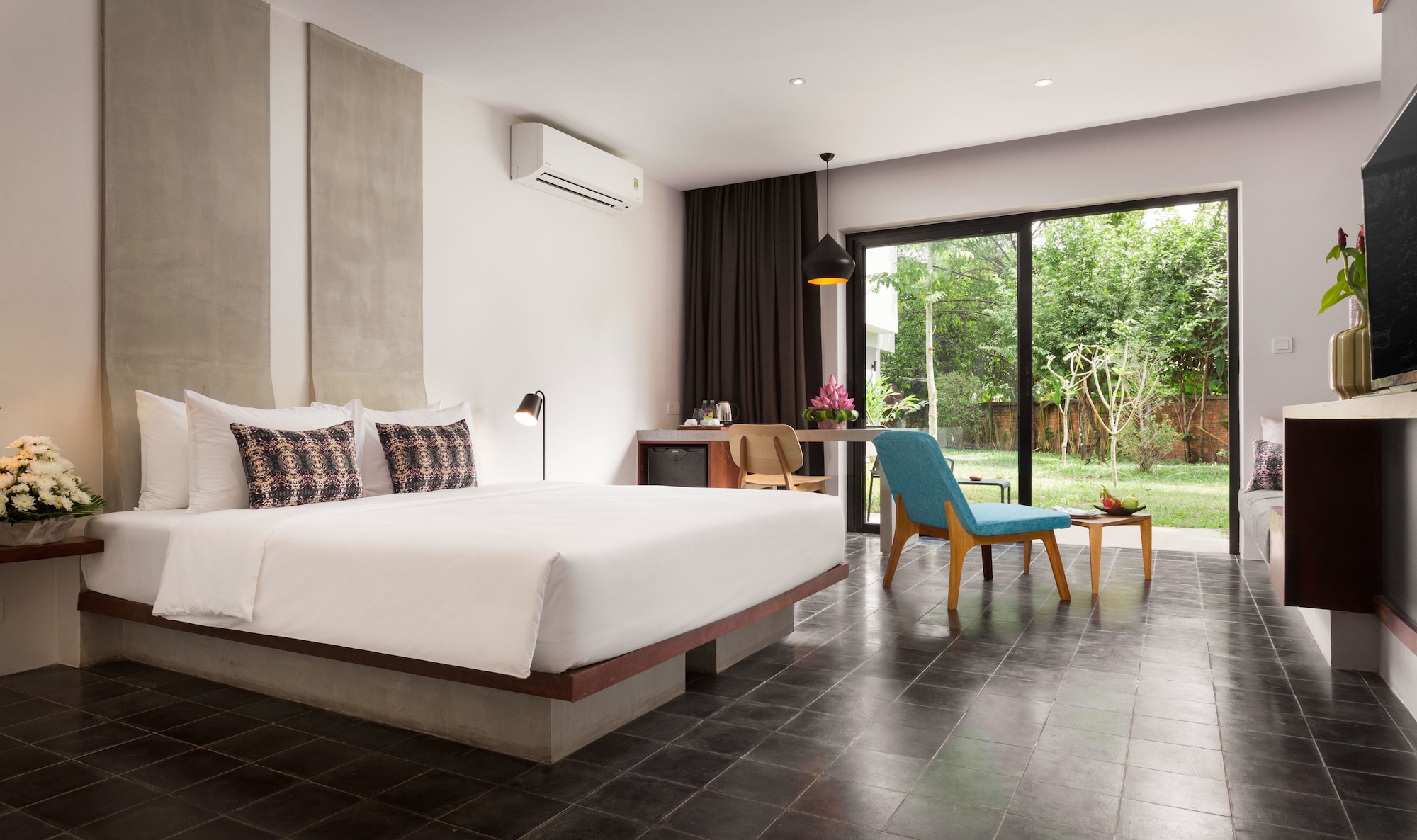 Spa, Deluxe, Suite, King Bed
