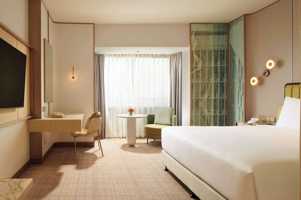 PREMIUM, EXECUTIVE, KING BED, LOUNGE ACCESS