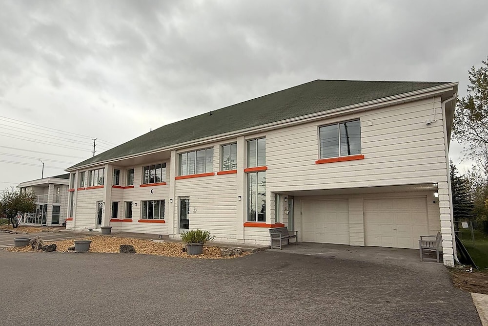 Howard Johnson by Wyndham Brampton 4/41