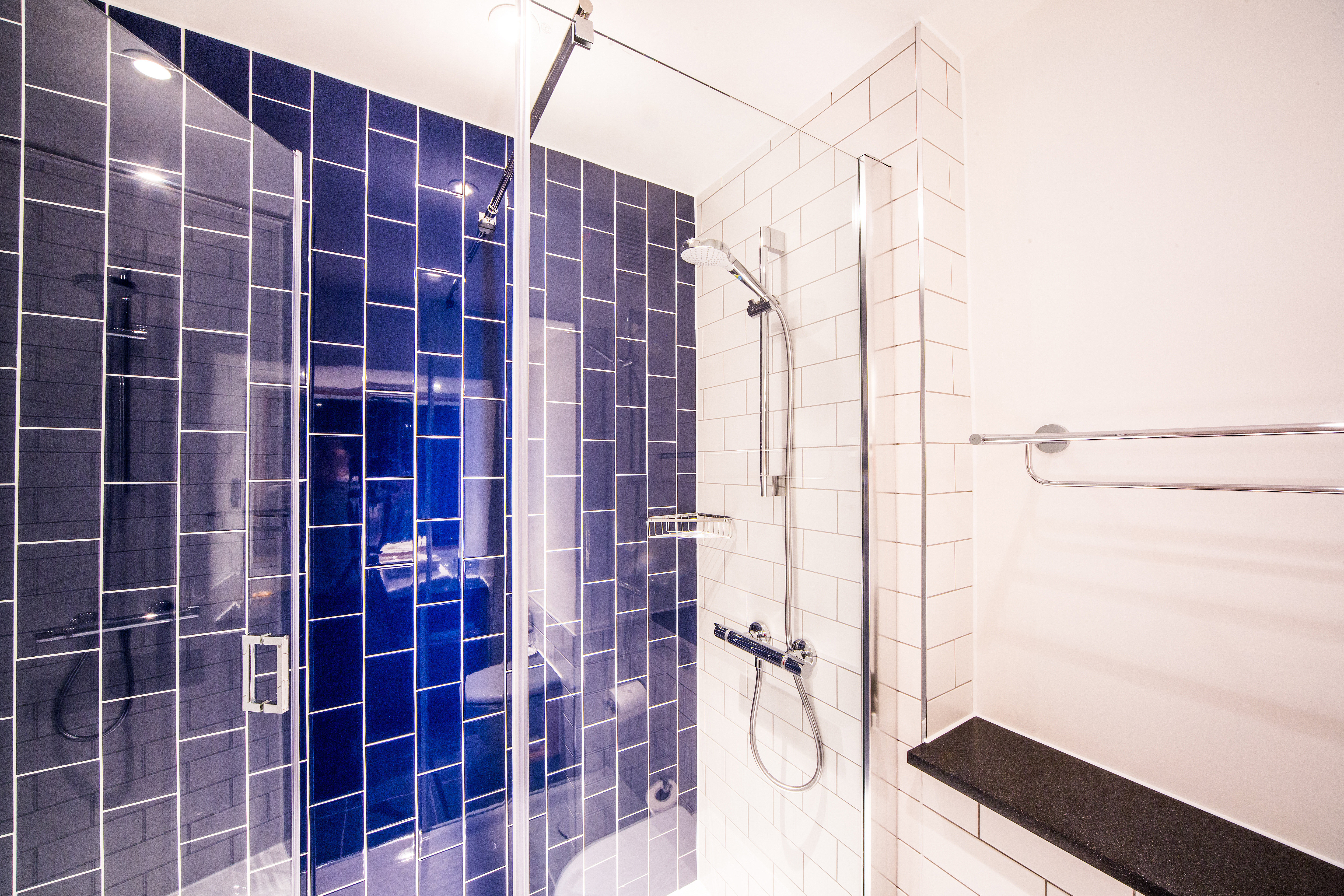 Holiday Inn Gatwick Airport 74/75