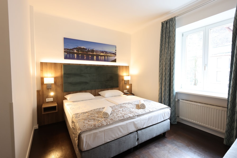 PLUS, STANDARD, DOUBLE BED