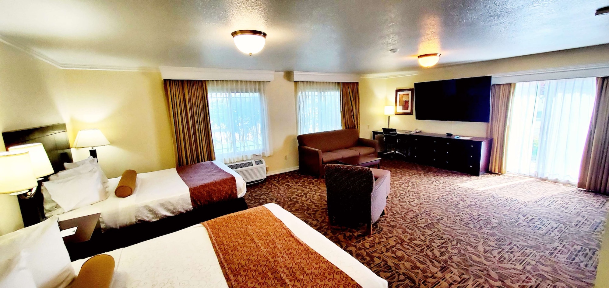 غرفة عائلية بسريرين كوين، Best Western Plus Northwoods Inn 4/7
