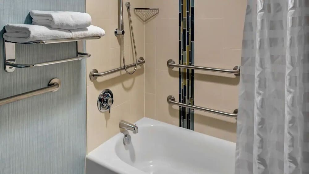Hyatt Place Chicago/Itasca 63/64