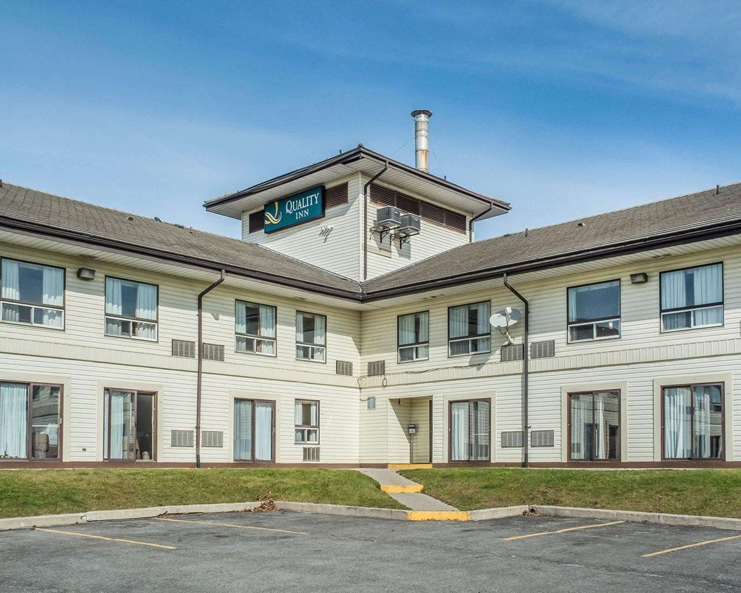 Days Inn by Wyndham Barrie 1/16