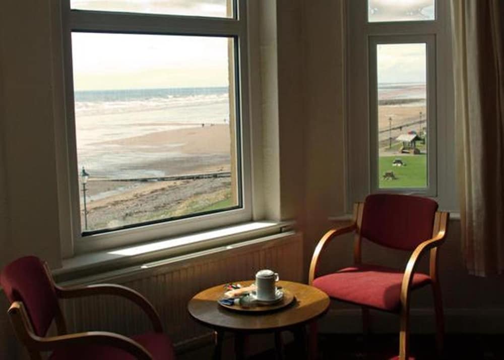 Bailey Ground Hotel 24/46