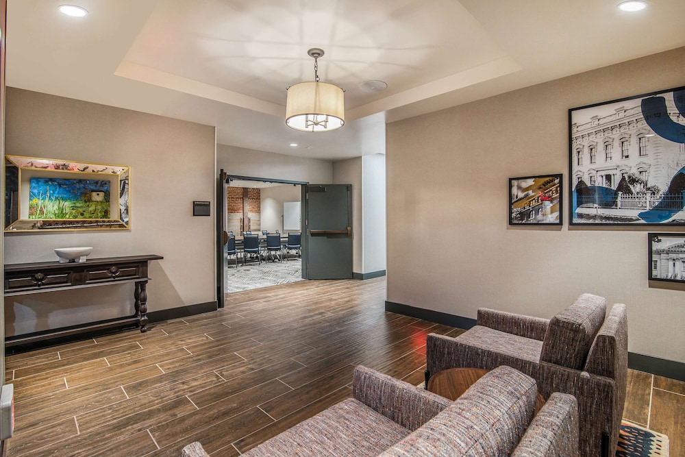 Hyatt House Sacramento/Midtown 27/50
