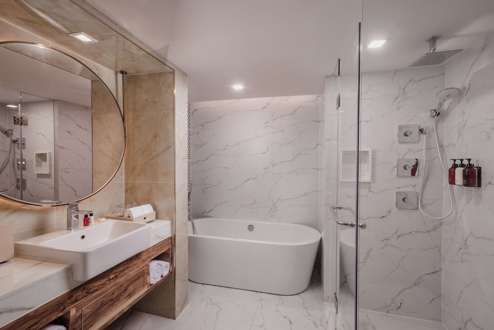 Aira Bkk Sukhumvit 11 By Kingston Hotels 48/50