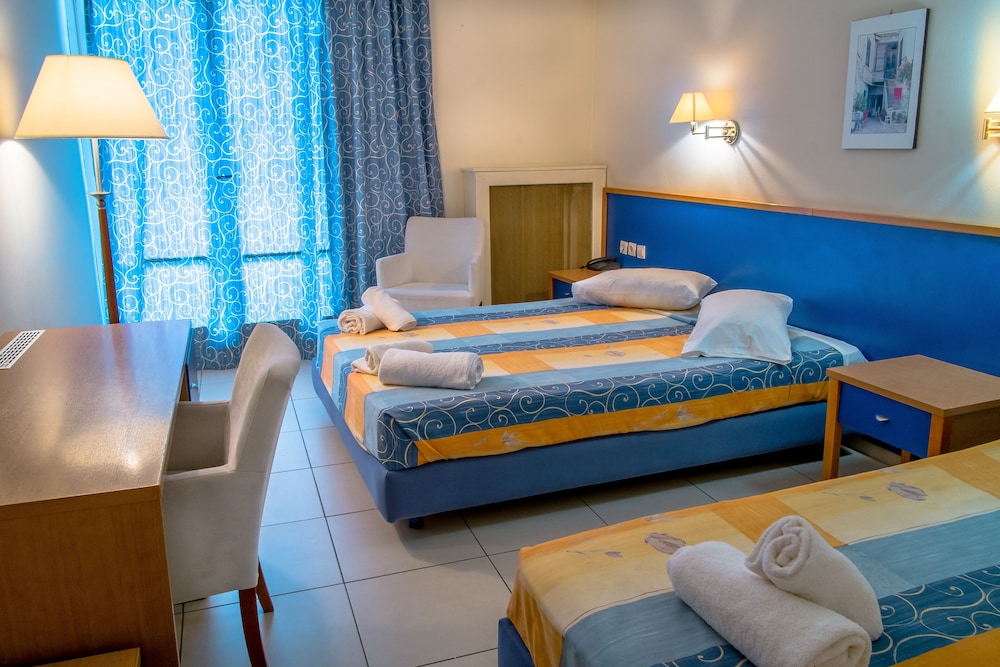 Marmari Bay Hotel 16/56