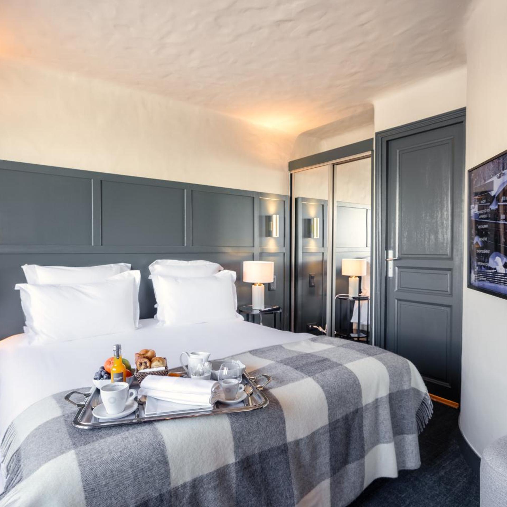 Altitude, Suite