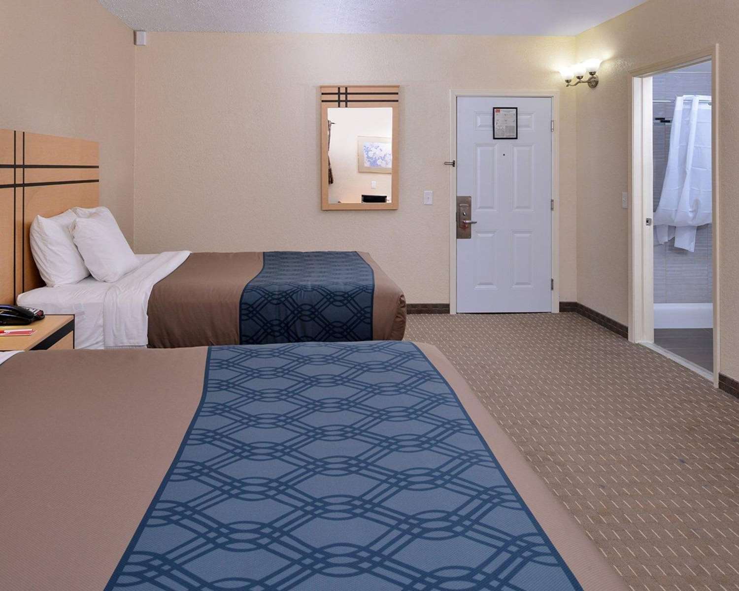 Econo Lodge Rochester I-90 & I-390 24/40