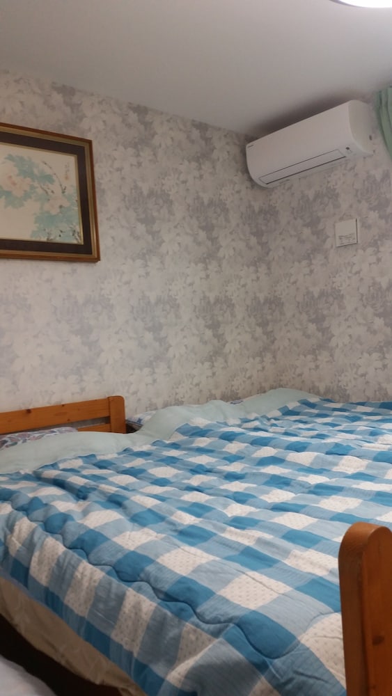 Tokyo Guest House 2020 25/50