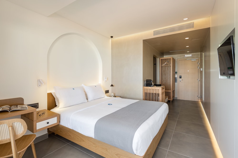 ANTIGONI BEACH HOTEL 20/85