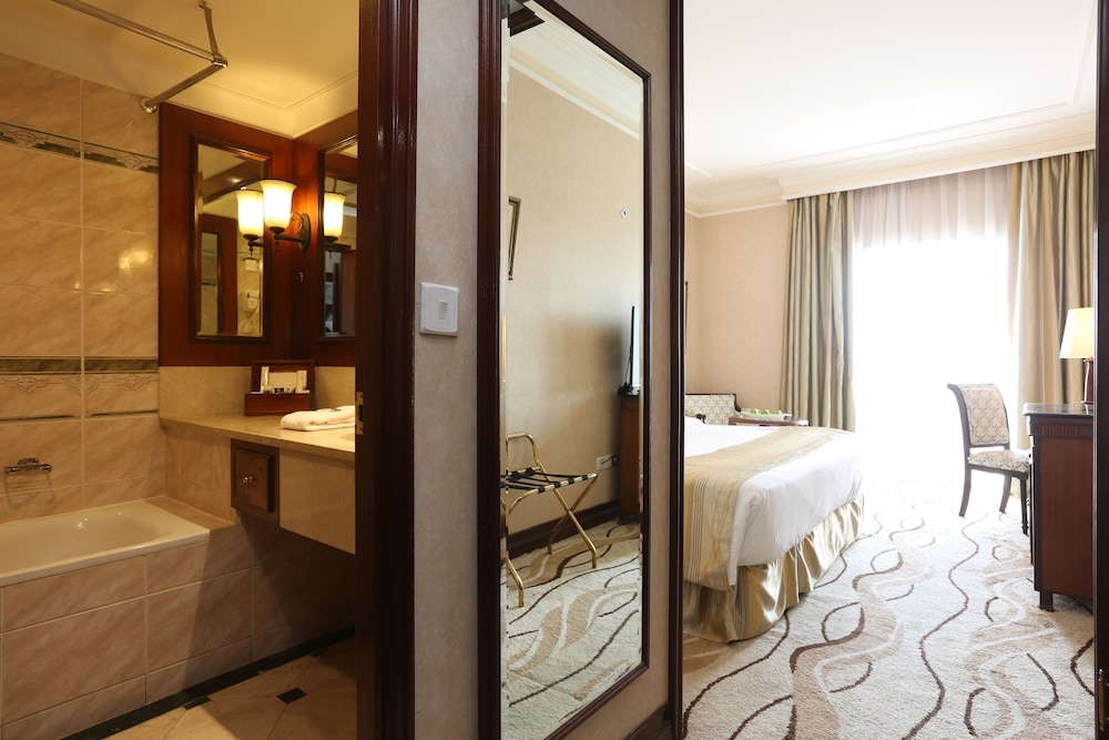 فندق ميركيور خميس مشيط(Mercure Hotel Khamis Mushayt) 55/57