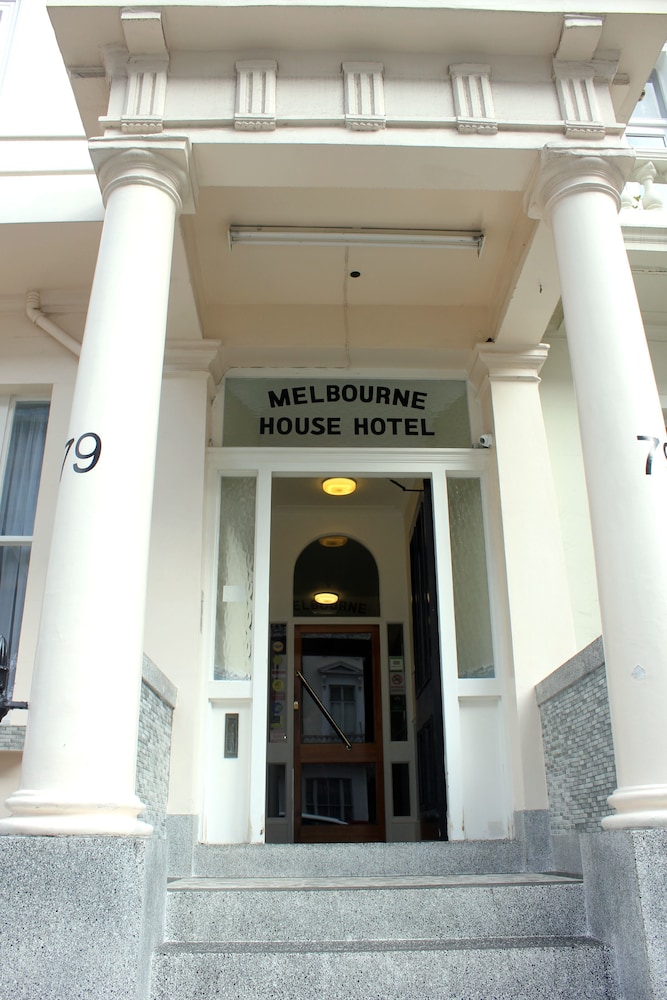 Melbourne House 2/65