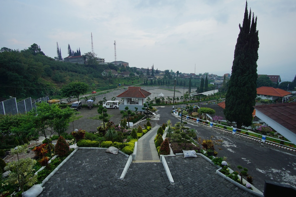 Selecta Hotel Batu Malang - Adults Only 38/50