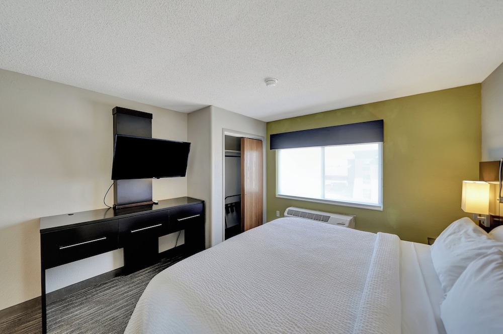 Holiday Inn Express Hotel Suites Beatrice 27/76
