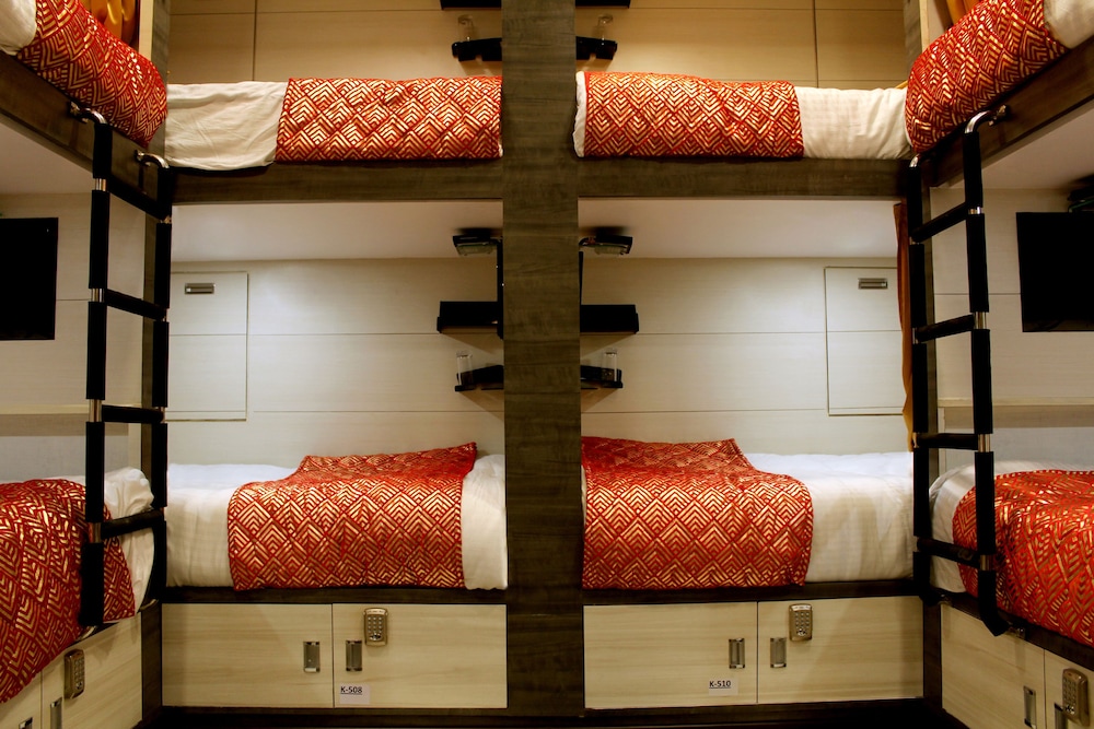 Hotel Kama International 16/40