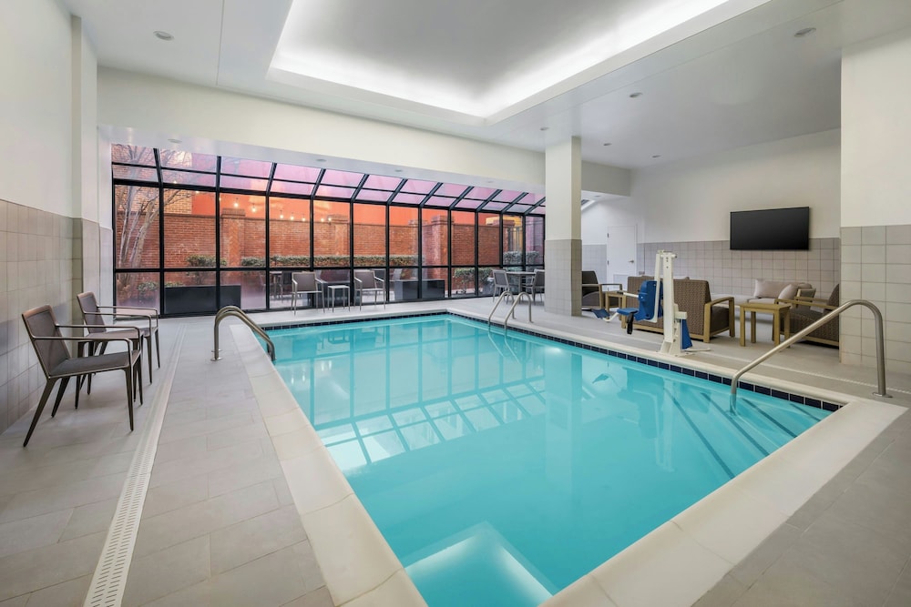 Courtyard By Marriott Chattanooga Downtown 24/50