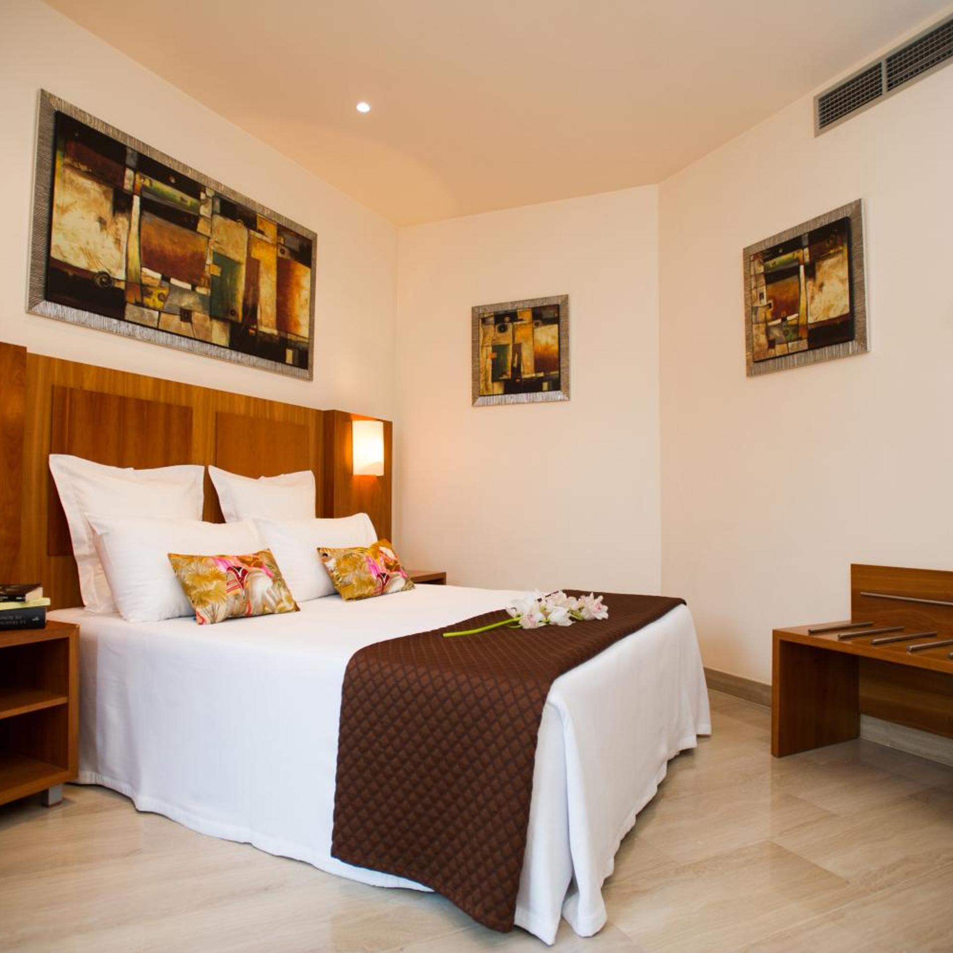 Room, Single