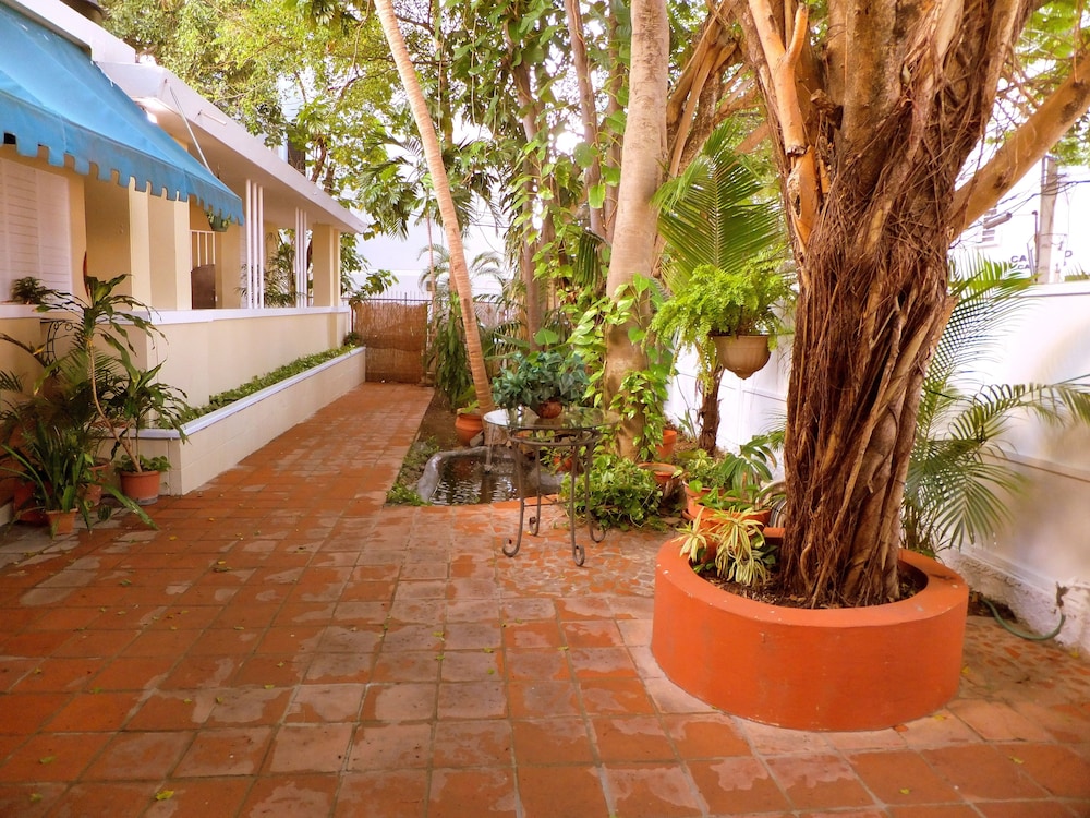 Casa Del Caribe Bed Breakfast 41/46
