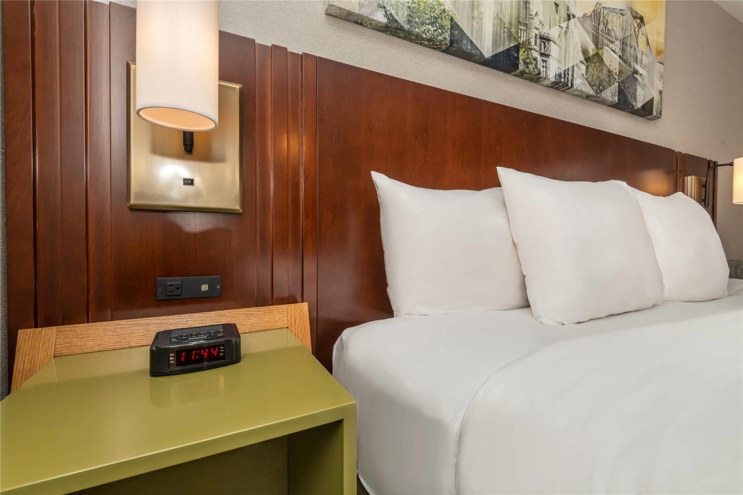 Comfort Inn Dryden, ON 4/10