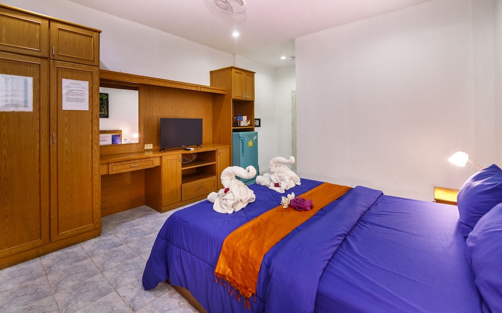 Travellers Rest Hotel 16/40
