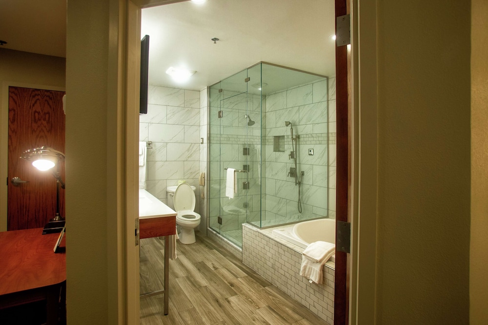 Hampton Inn Wheeling 27/56