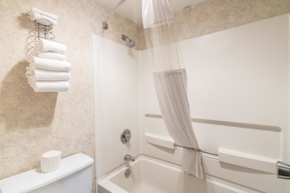Motel6 Eau Claire, WI 42/49