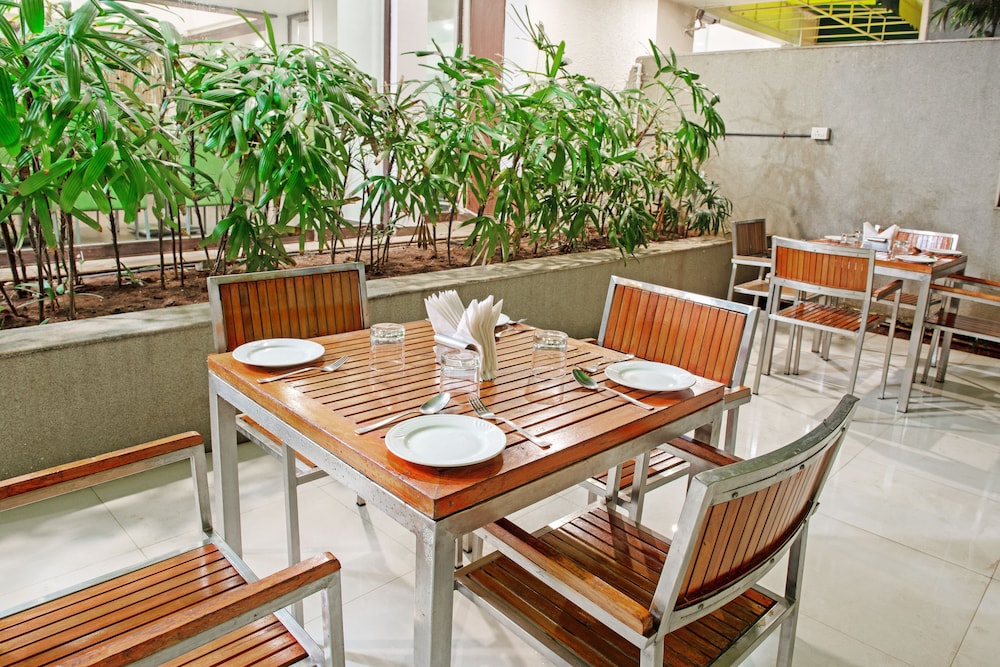 Monarch Montvert, Baner Pune 33/50