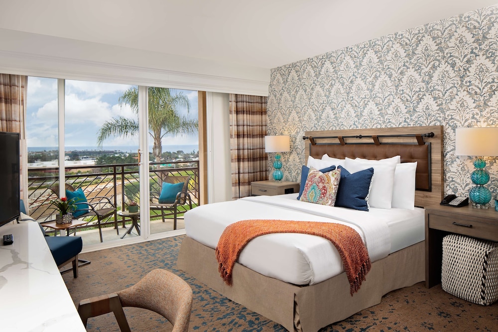 The Cassara Carlsbad Tapestry Collection By Hilton 28/63