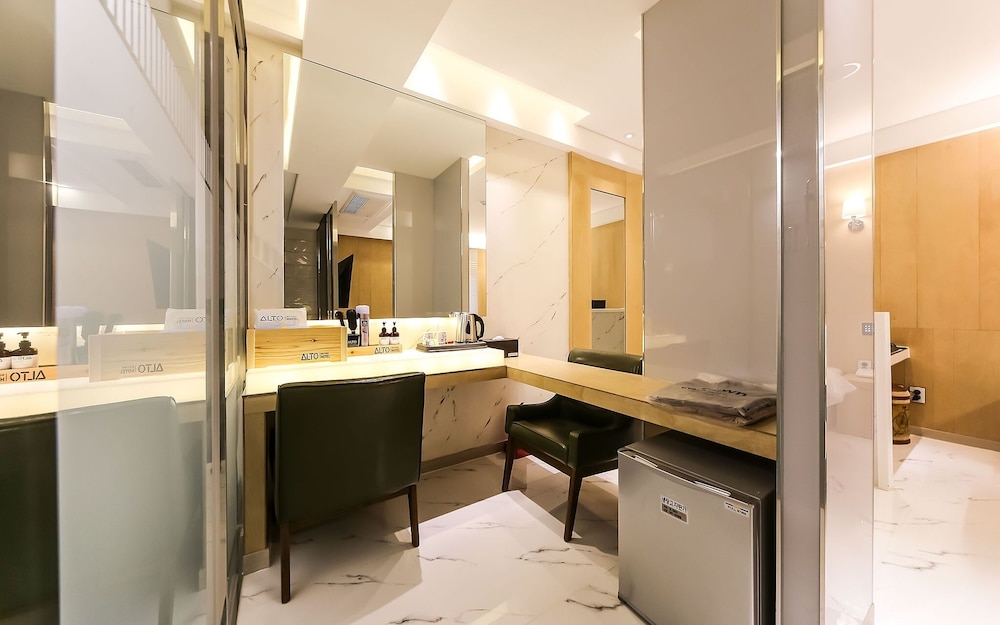 Yeongju Hotel 22/35