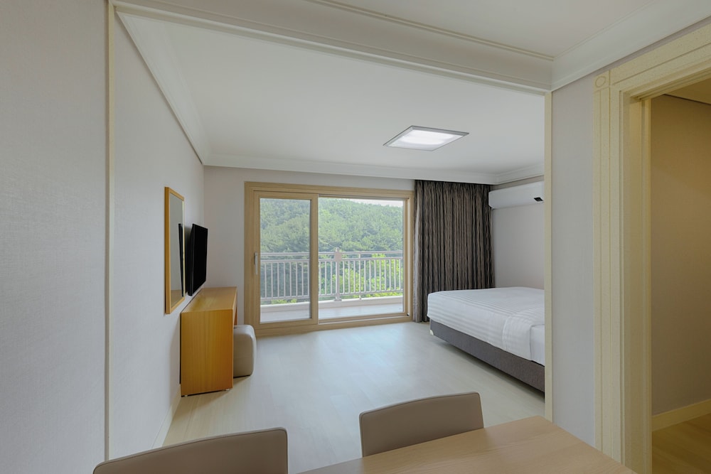 East, Family, Double Bed، Sono Belle Danyang 3/4