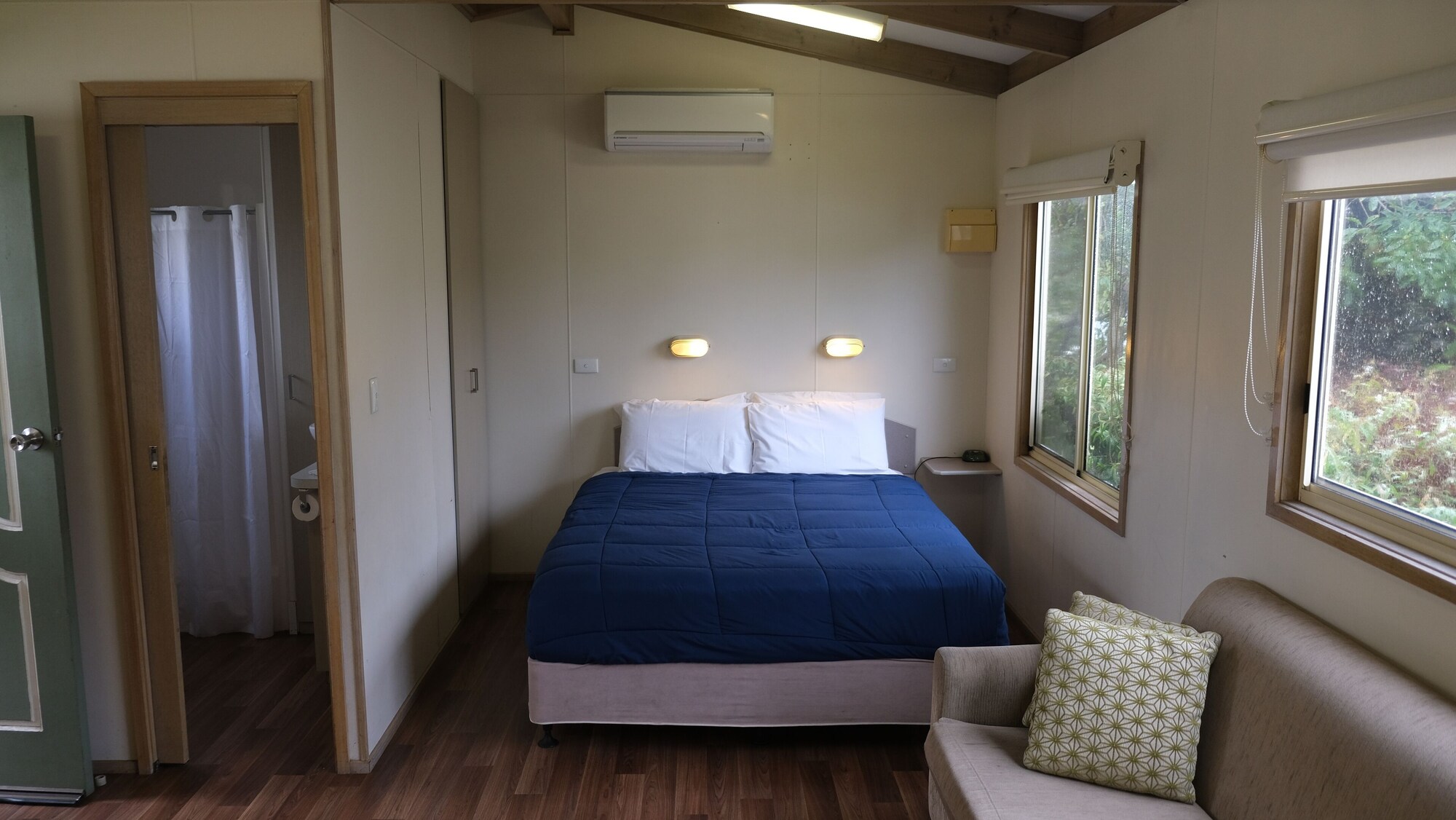 Sea Breeze, Cabin, 1 Queen and 2 Bunk Beds
