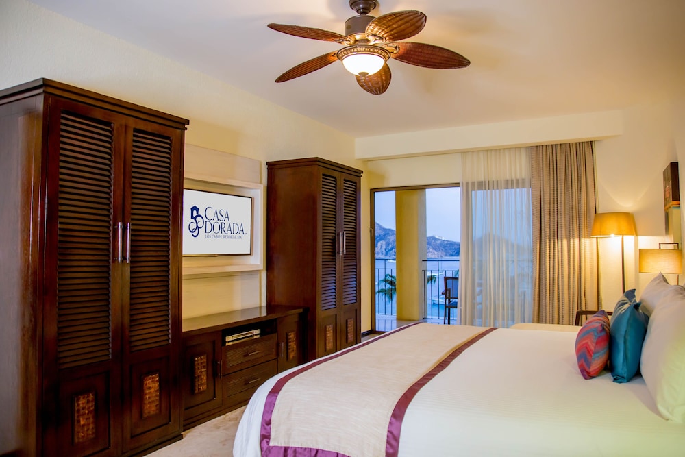 جناح تنفيذي بسرير كينج مع أريكة، Casa Dorada Los Cabos Resort and Spa 2/2