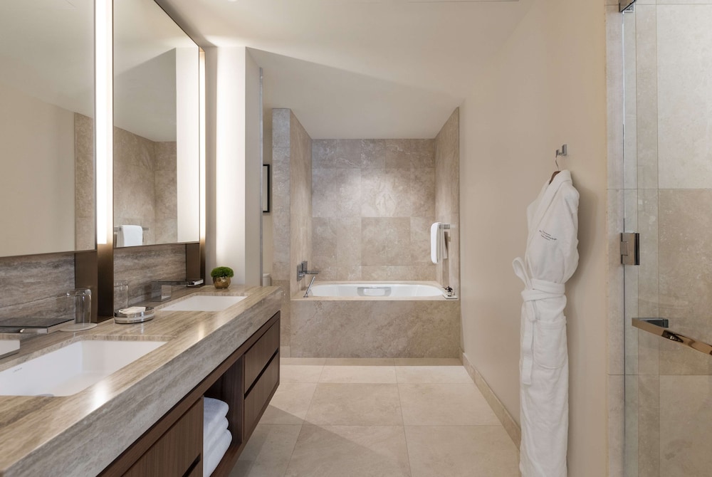 Park Hyatt Chicago 90/91