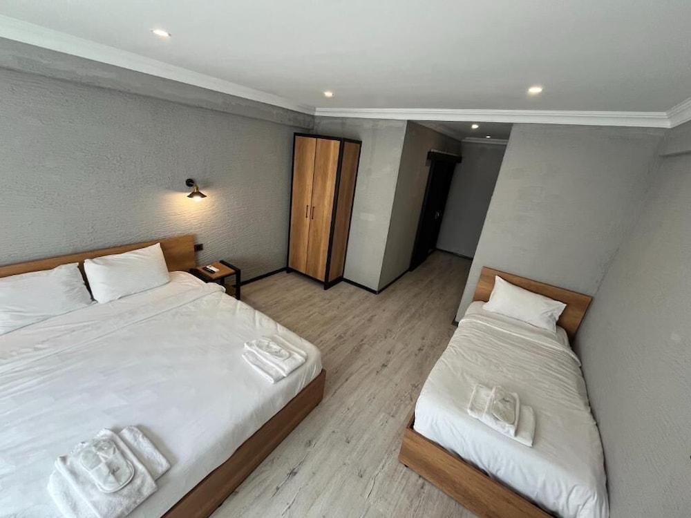 LE SAFRAN SUITE 18/50