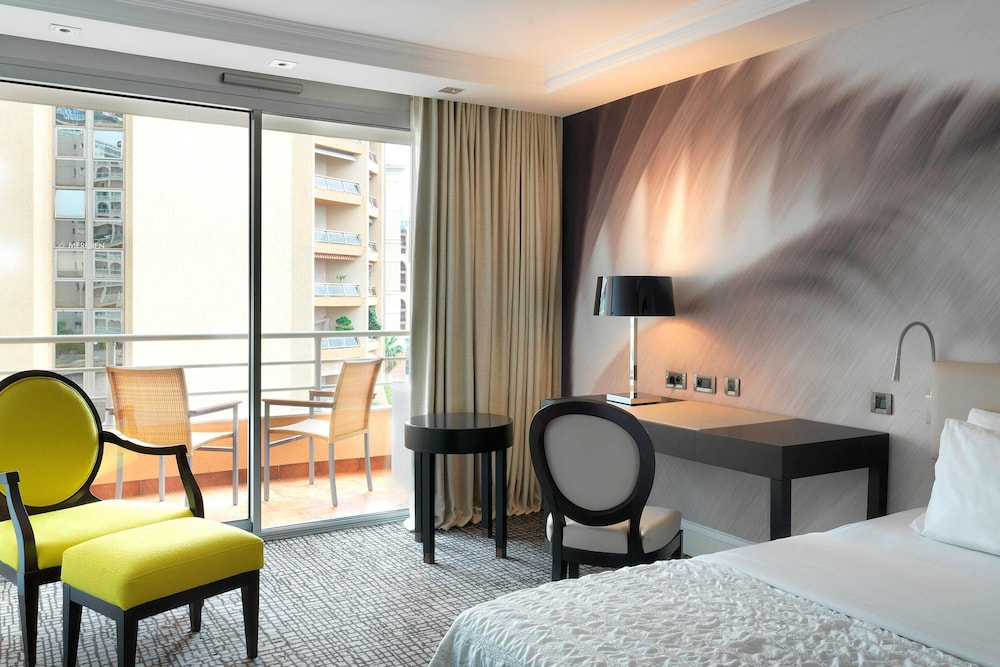 Le Meridien Beach Plaza 30/75
